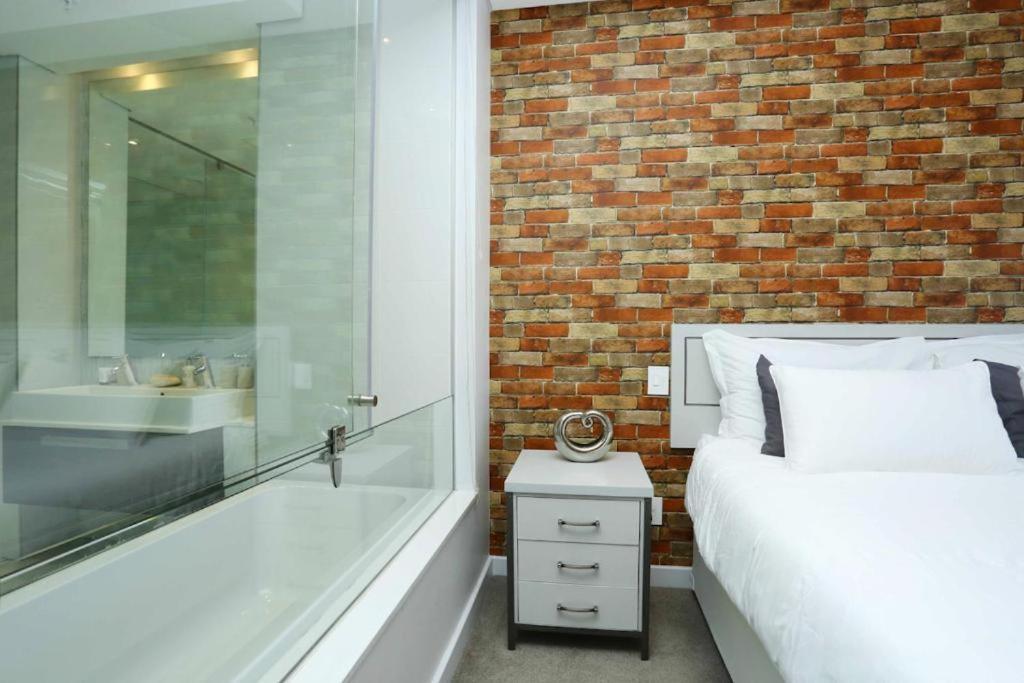 Sandton Skye Apartments Johannesburg Exterior photo